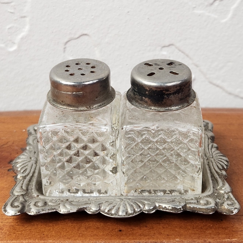 VINTAGE || Italian Crystal Salt and Pepper Shakers with Silver-plated Tray